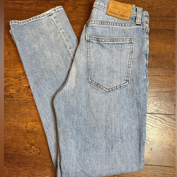 Denim Forum | The Arlo High Rise Straight Jean - Picture 3 of 5